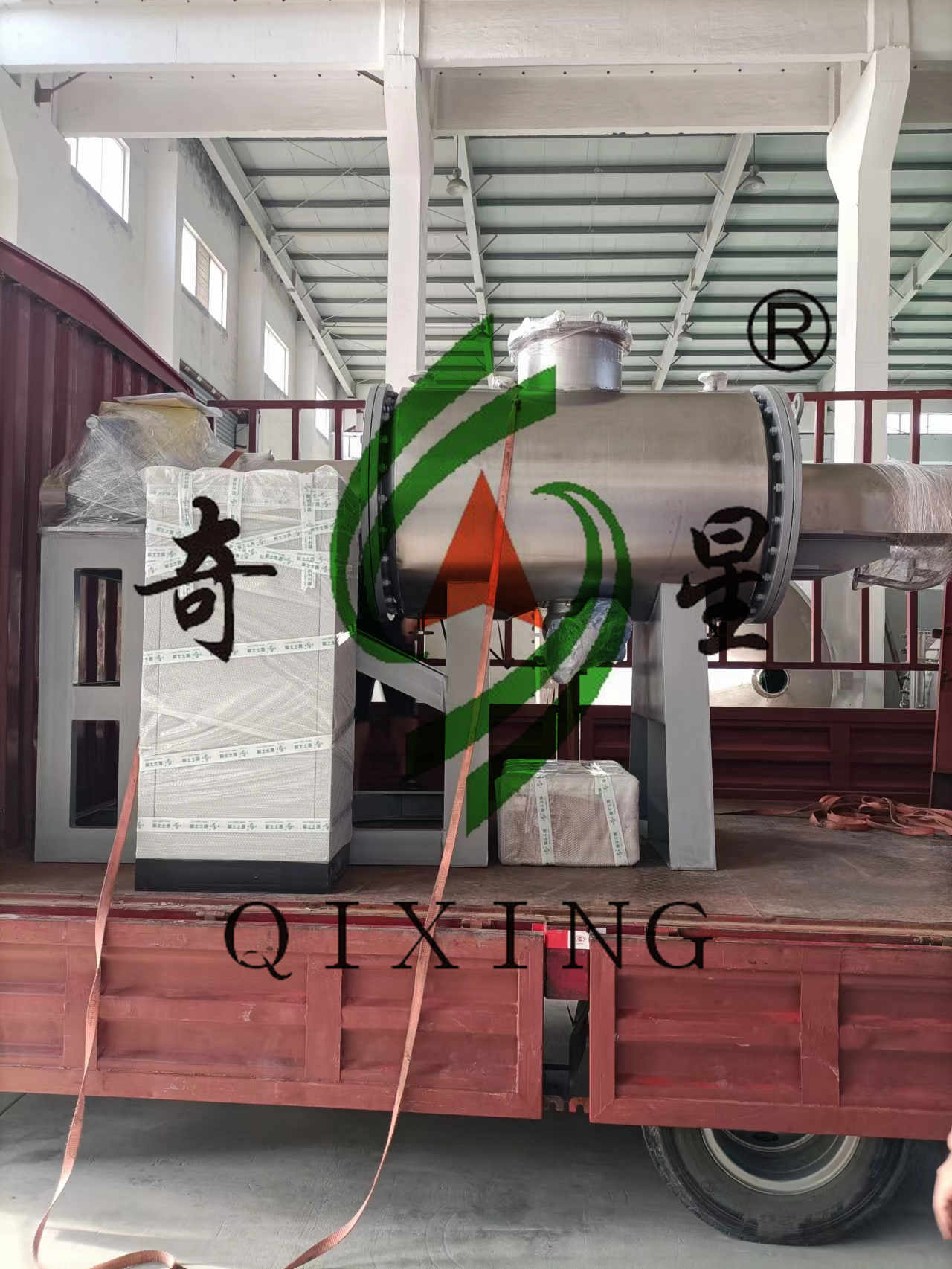 珠海某客戶(hù)在我公司訂購(gòu)的一臺(tái)ZPG-500型耙式真空干燥機(jī)已完成發(fā)貨。